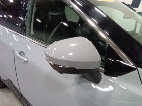 Used 2024 Nissan Rogue SL w/ SL Premium Package image 32