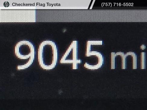 Used 2025 Toyota Tacoma TRD Sport AWD/4WD image 25