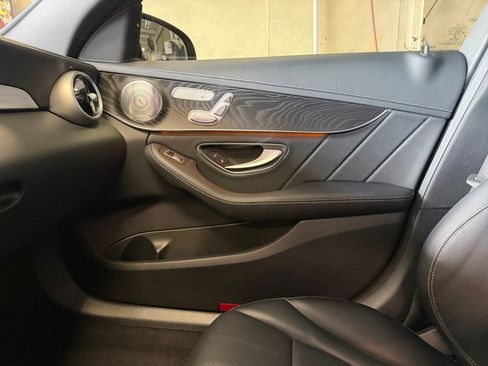 Used 2017 Mercedes-Benz C 300 4MATIC Sedan image 34