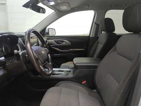 Used 2018 Chevrolet Traverse LT w/ LPO, Cargo Package image 17