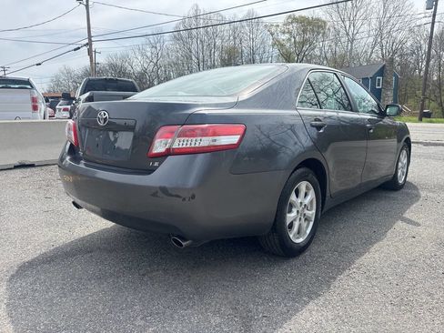 Used 2010 Toyota Camry XLE FWD image 10