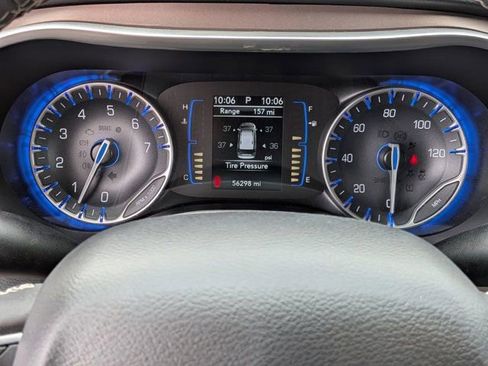 Used 2023 Chrysler Voyager LX FWD image 24