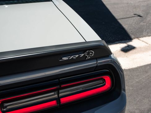 Used 2019 Dodge Challenger SRT Hellcat Redeye image 25