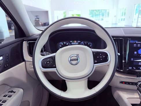 Used 2021 Volvo XC60 T5 Inscription w/ Protection Package Premier FWD image 18