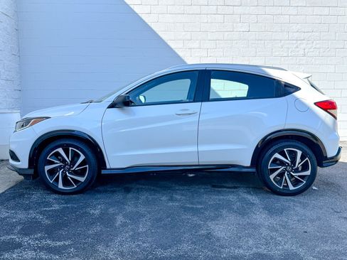 Used 2020 Honda HR-V Sport image 9