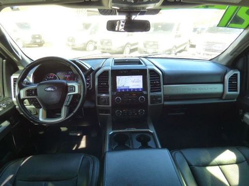 Used 2021 Ford F250 Lariat w/ Lariat Value Package image 19