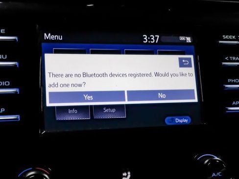 Used 2019 Toyota Camry SE image 32