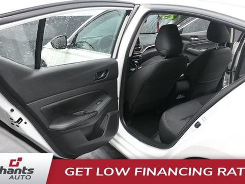 Used 2025 Nissan Altima 2.5 SV FWD image 23
