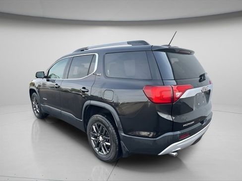 Used 2019 GMC Acadia SLT image 8