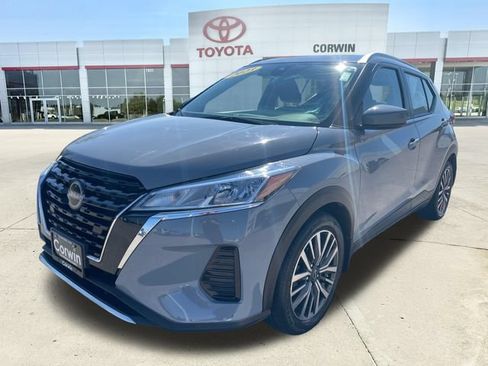 Used 2023 Nissan Kicks SV w/ Interior Electronics Package FWD image 7