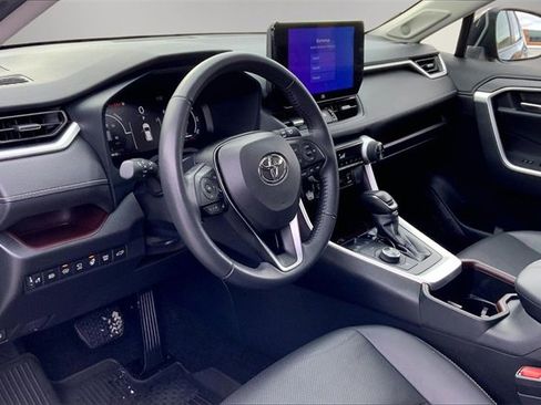 Used 2024 Toyota RAV4 Limited image 11