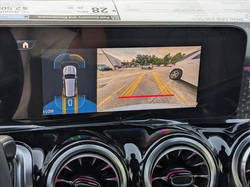 New 2026 Mercedes-Benz GLB 250 image 11