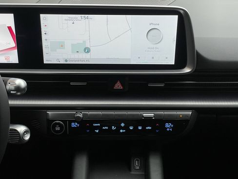 New 2025 Hyundai Ioniq 6 SE image 28