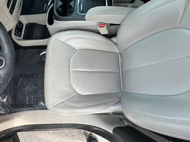 Used 2017 Chrysler Pacifica Touring-L Plus FWD image 15