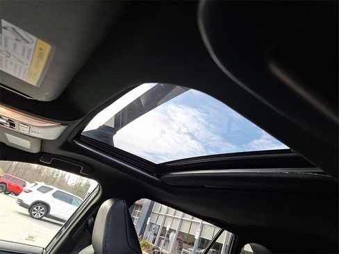 Used 2019 Toyota RAV4 XSE w/ Carpet Mat Package image 14