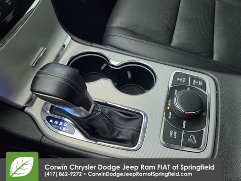 Used 2020 Jeep Grand Cherokee Summit w/ Platinum Series Group image 27