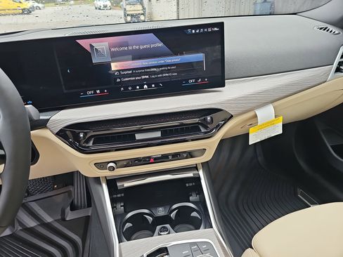 New 2026 BMW 330i Sedan w/ Premium Package image 21