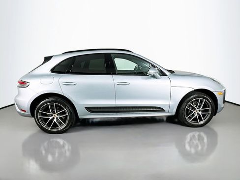 Certified 2023 Porsche Macan AWD/4WD image 8