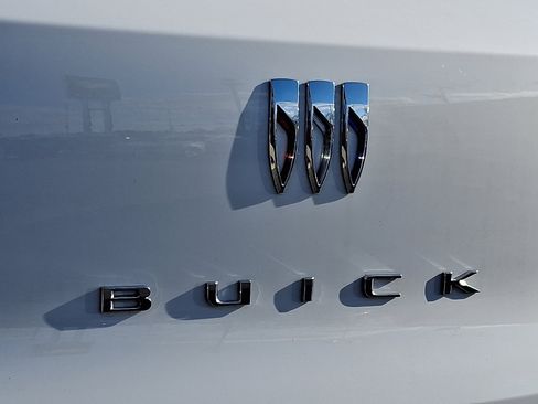 Certified 2025 Buick Encore GX Preferred image 29