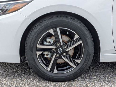 Certified 2025 Nissan Sentra SV FWD image 13
