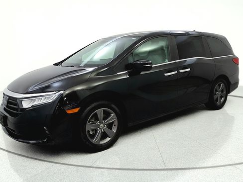 Used 2022 Honda Odyssey EX image 3