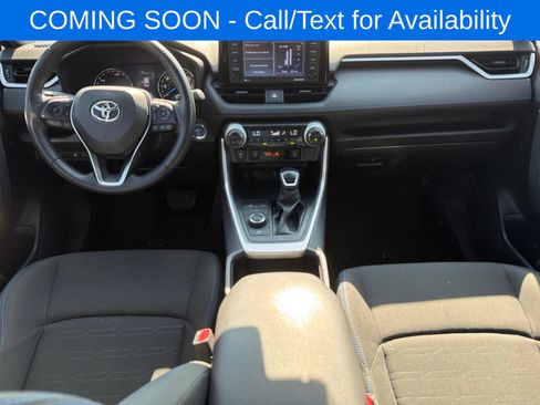 Used 2022 Toyota RAV4 SE w/ Convenience Package AWD/4WD image 10
