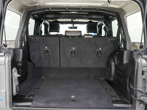 Used 2021 Jeep Wrangler Unlimited Sahara w/ Dual Top Group image 15