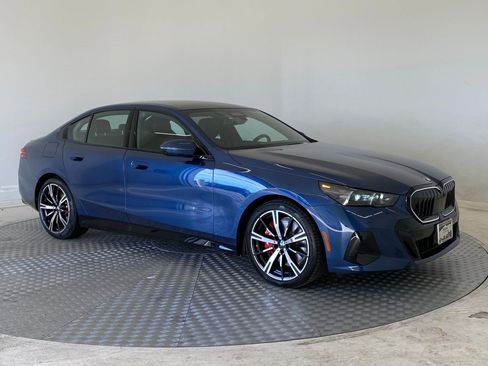 New 2026 BMW 540i xDrive w/ Executive Package image 6