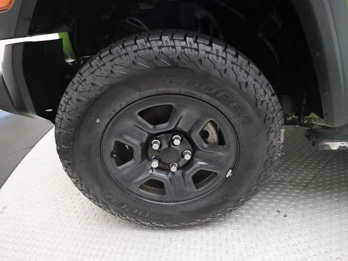Used 2018 Jeep Wrangler Unlimited Sport AWD/4WD image 26