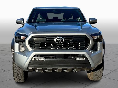Used 2024 Toyota Tacoma TRD Off-Road image 3