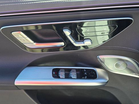 New 2026 Mercedes-Benz EQE 320 4MATIC SUV image 26