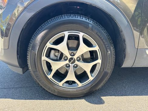 Used 2022 Kia Telluride EX w/ Towing Package AWD/4WD image 11