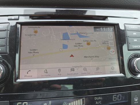 Used 2022 Nissan Rogue Sport SL w/ Premium Package FWD image 4