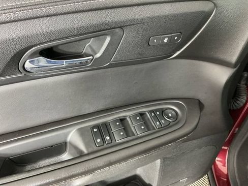 Used 2015 GMC Acadia SLT AWD/4WD image 13