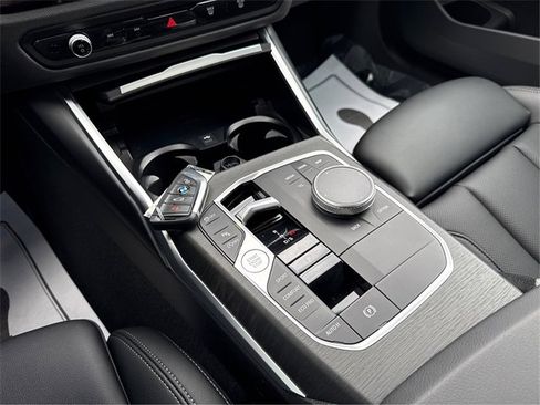 Used 2024 BMW 330i xDrive Sedan w/ Convenience Package image 37