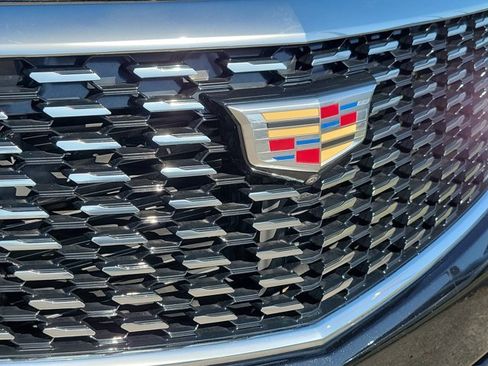 Used 2025 Cadillac XT5 Premium Luxury w/ Technology Package image 7