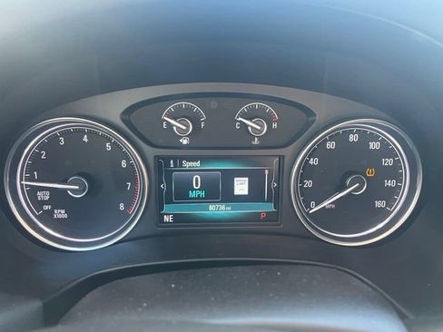 Used 2018 Buick Enclave Essence AWD/4WD image 13