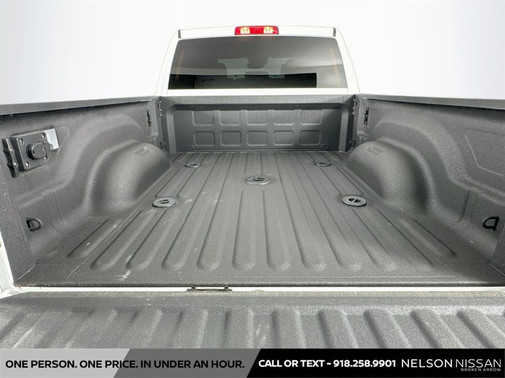 Used 2025 RAM 3500 Big Horn AWD/4WD image 27