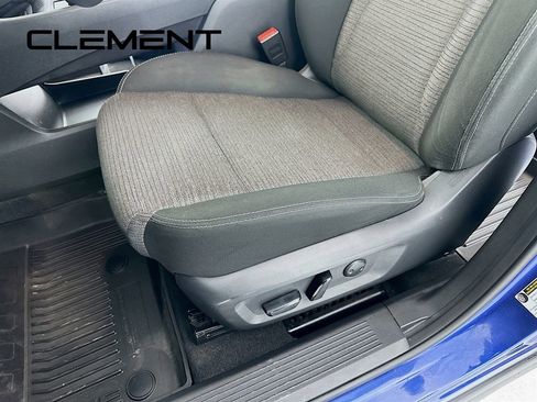 Used 2022 Nissan Rogue SV image 27