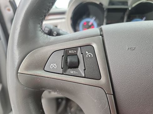 Used 2013 Buick LaCrosse FWD image 16