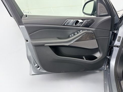 New 2026 BMW X7 xDrive40i w/ Premium Package image 23