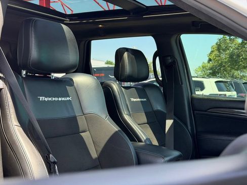 Used 2018 Jeep Grand Cherokee Trackhawk w/ Trailer Tow Group IV AWD/4WD image 43