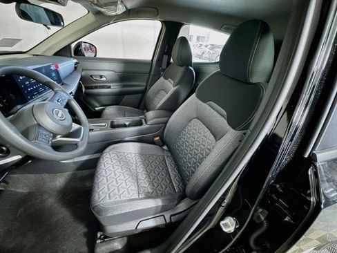 New 2026 Nissan Kicks SV AWD/4WD image 16