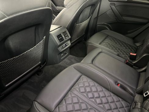 Used 2023 Audi SQ5 Premium Plus w/ Premium Plus Package image 11