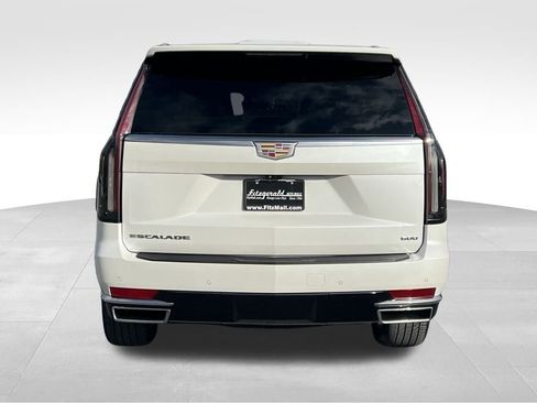 Used 2022 Cadillac Escalade Premium Luxury Platinum image 6