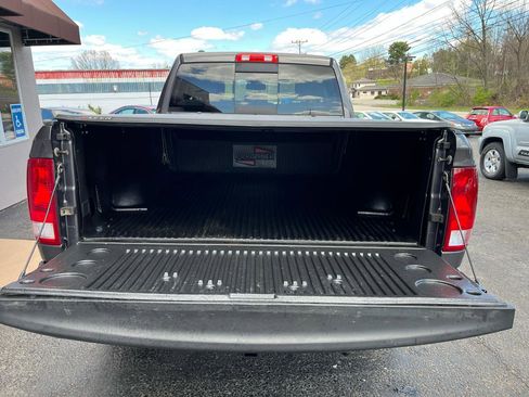 Used 2016 RAM 1500 Classic SLT image 7