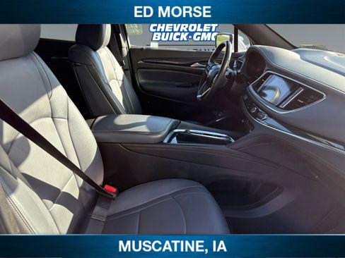Certified 2024 Buick Enclave Premium image 16