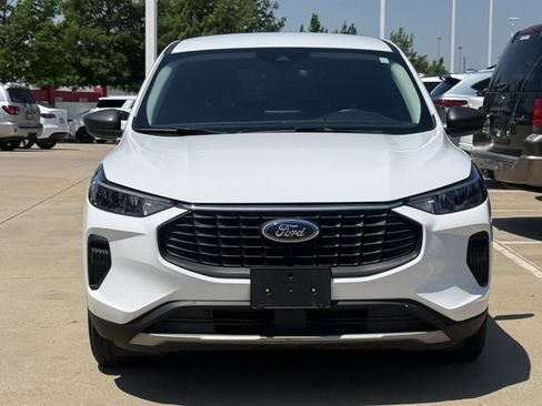 Used 2023 Ford Escape Active FWD image 7