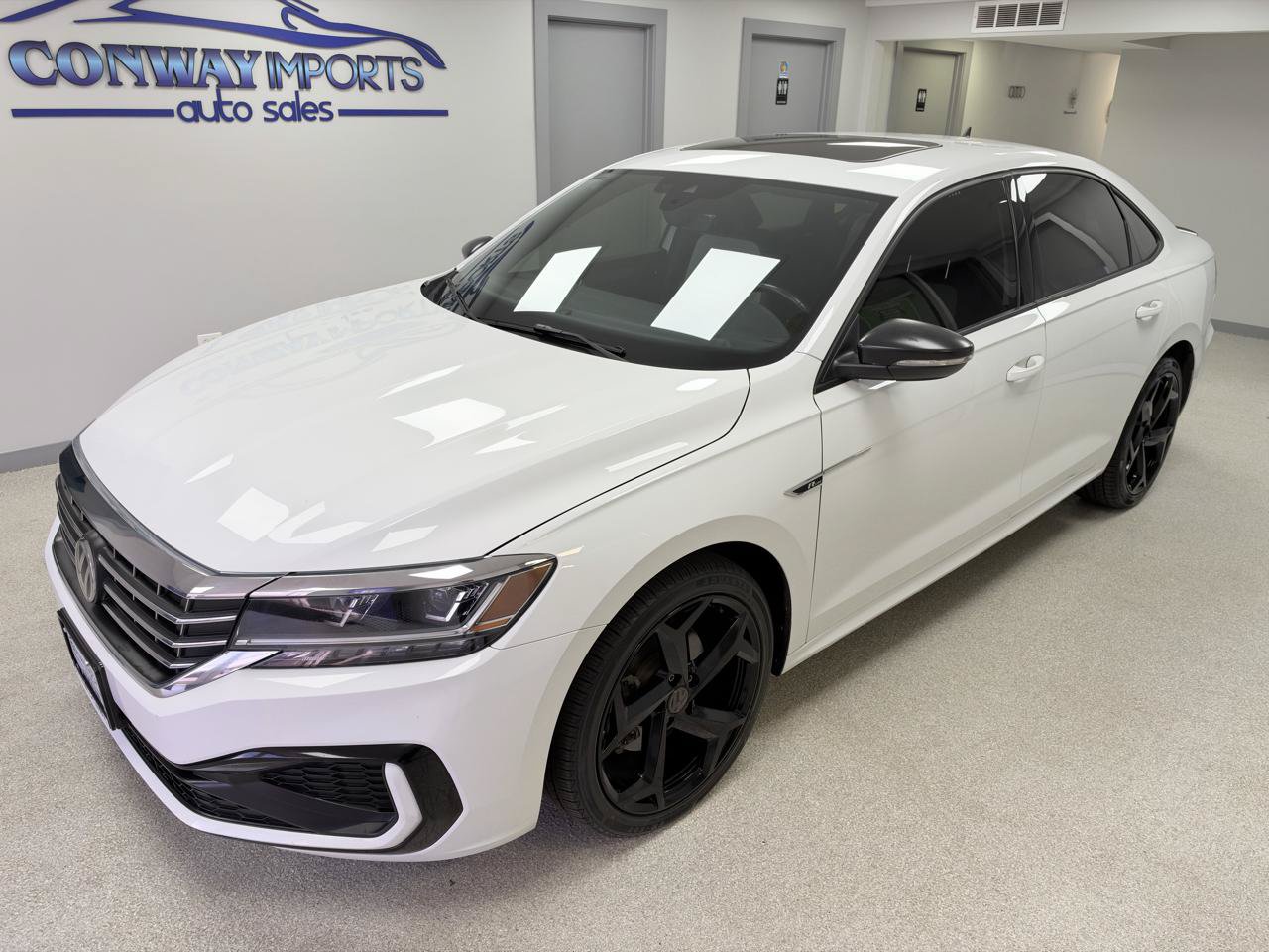 Used 2021 Volkswagen Passat 2.0T R-Line FWD image 2
