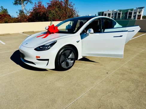 Used 2020 Tesla Model 3 RWD image 26